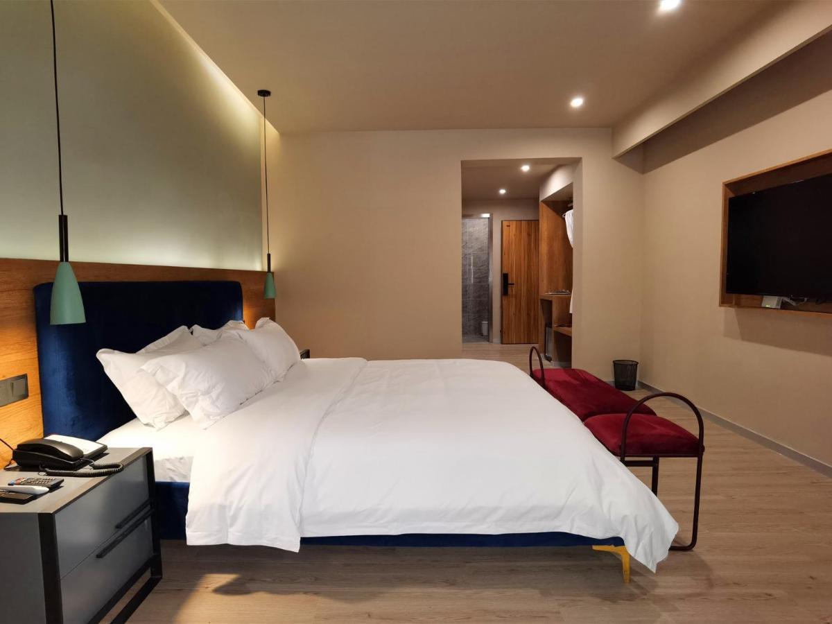 C3 Hotels Yangzhou Bagian luar foto