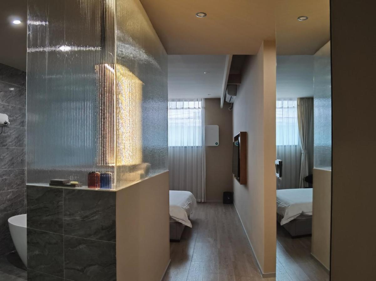 C3 Hotels Yangzhou Bagian luar foto