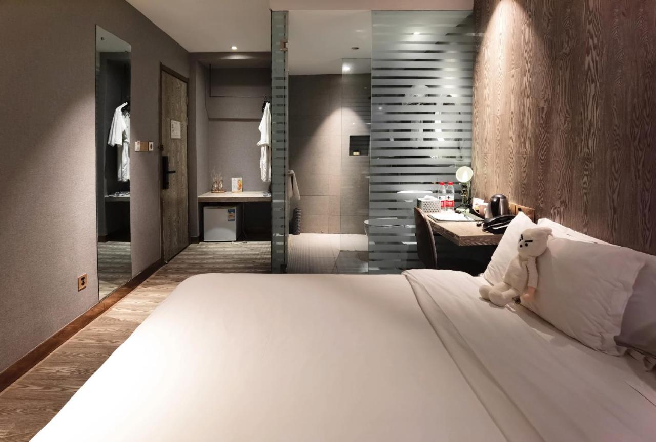 C3 Hotels Yangzhou Bagian luar foto
